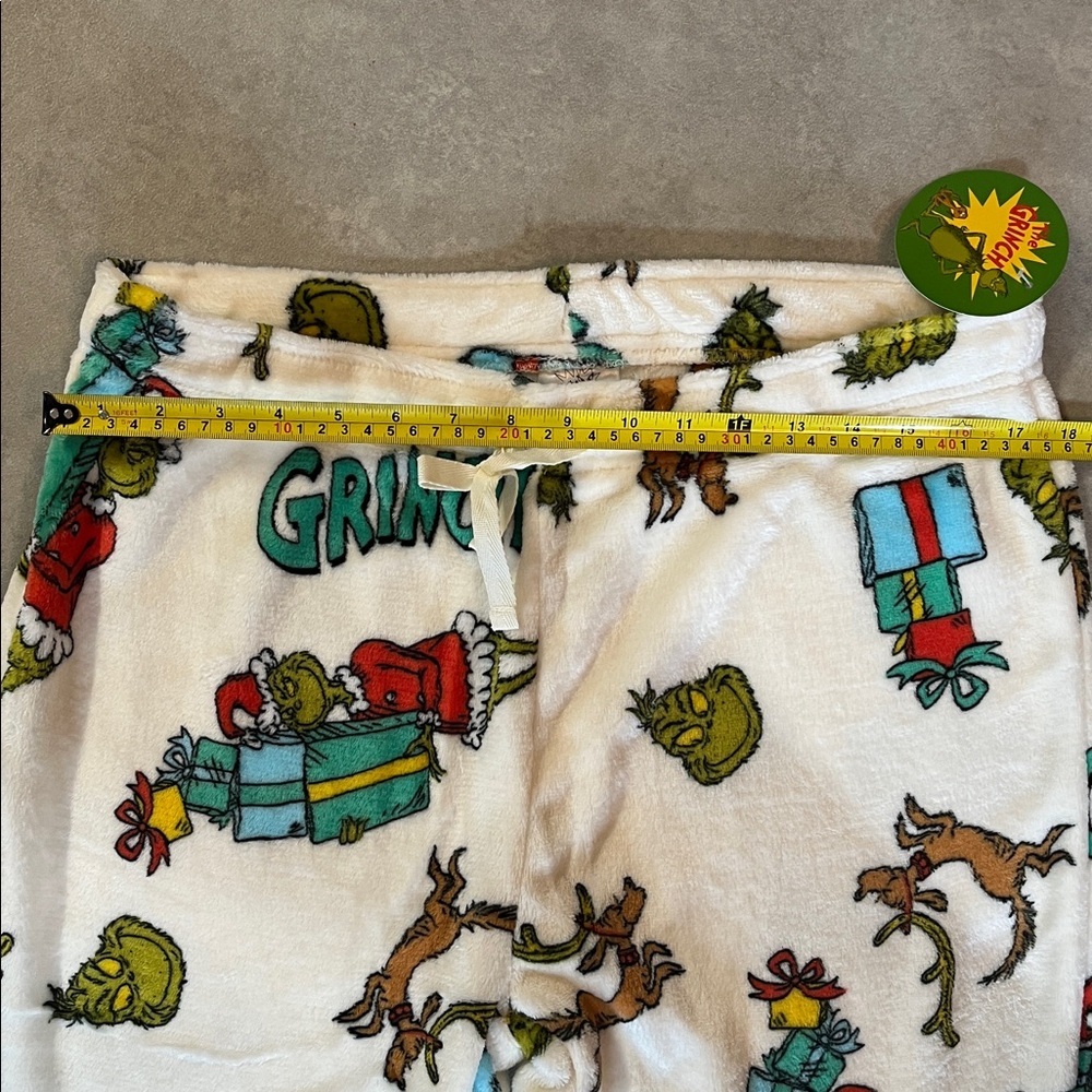 The Grinch fleece Pajama Pants Bottoms - NEW. large. Lounge in comfort & warmth - Picture 6 of 9